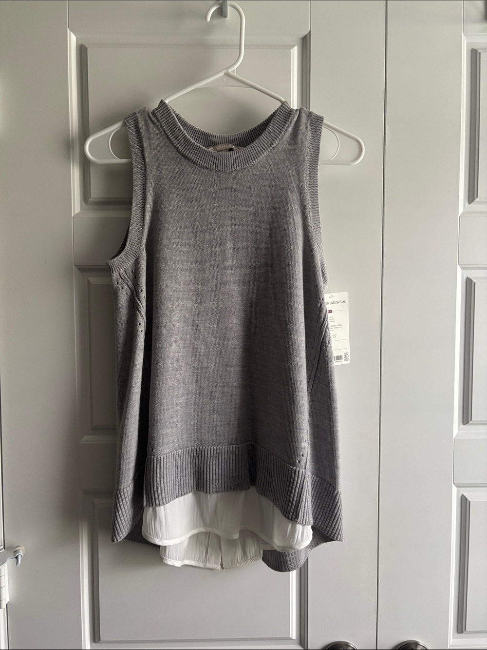 Athleta Intinery Sweater Tank Gray Layered Knit with White Hem